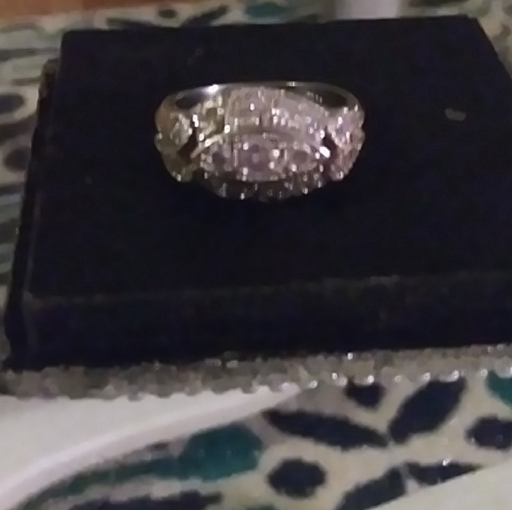 925 Sterling Silver diamond ring